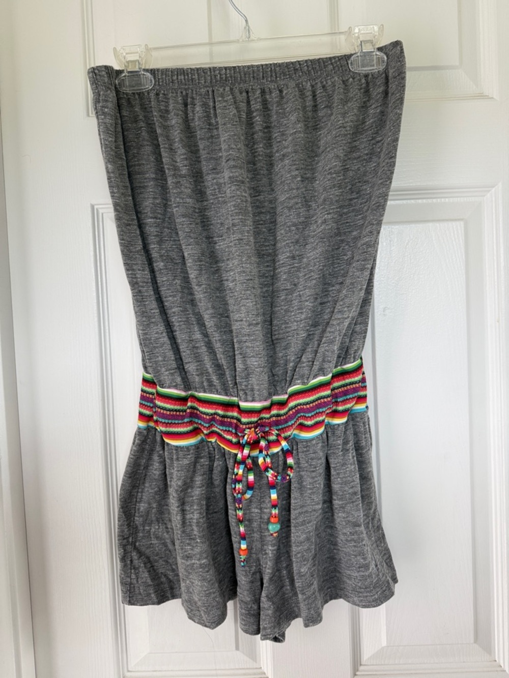 Lucky Brand Gray Strapless Romper with Multicolor Tie Waistband. Size M/L. EUC